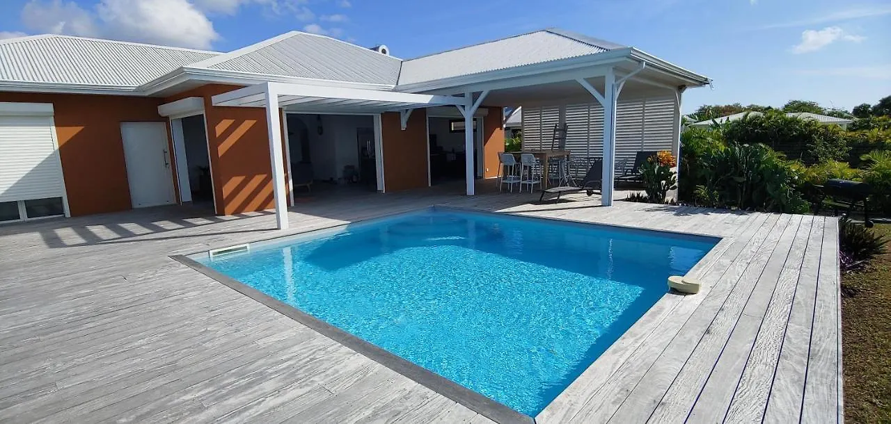 Villa Fleur De Goyave - Tres Bien Ventilee - Vue Degagee Saint-Francois